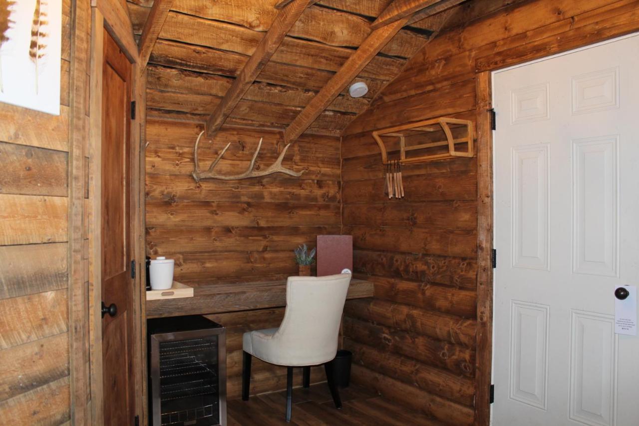 Elkhorn Cabins And Inn West Yellowstone Habitación foto