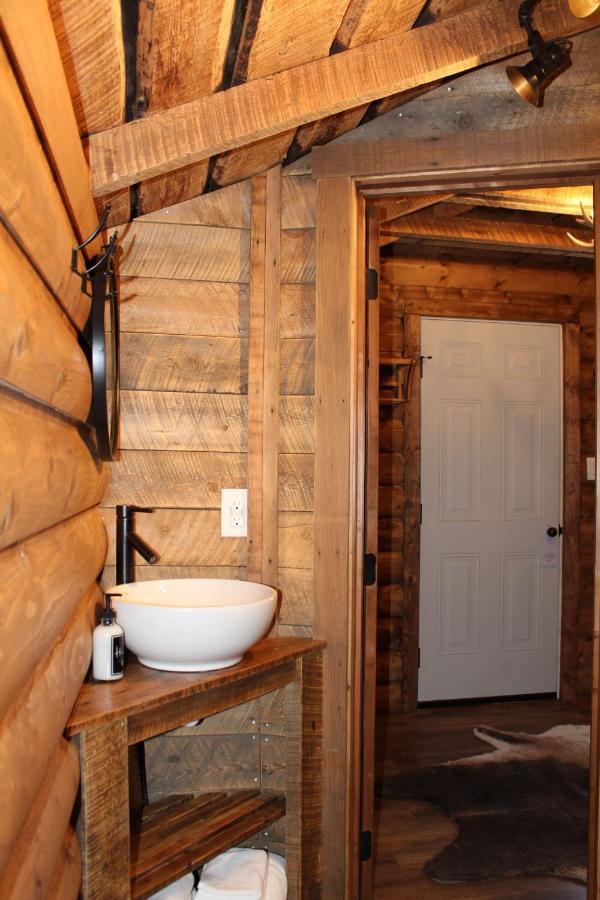 Elkhorn Cabins And Inn West Yellowstone Habitación foto